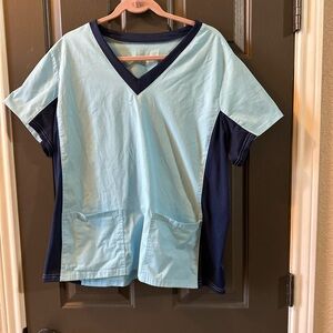 Women's V-Neck Scrub Top - Light Blue and Navy